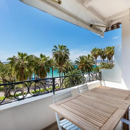 Croisette - 2 Pieces Renove Avec Vue Cannes